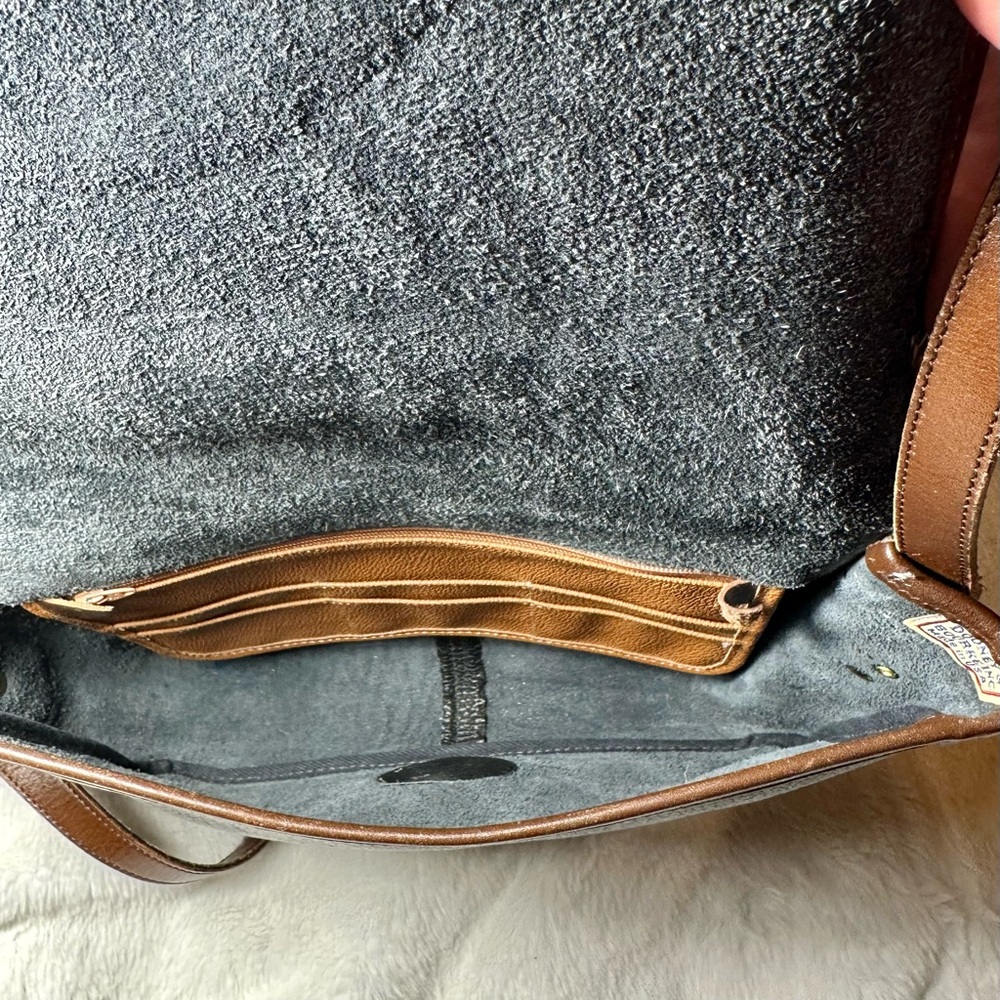 Vintage Dooney & Bourke Crossbody B6 978946 - Picture 9 of 13